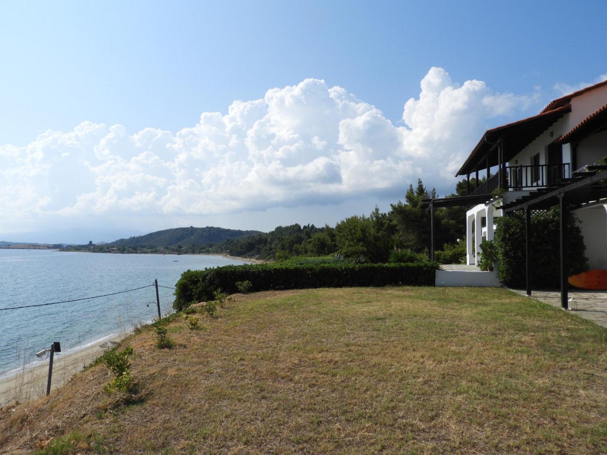Sangue Blu Beachfront Villa Apartment 圣尼古拉奥斯 外观 照片